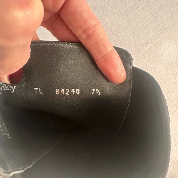 Stuart Weitzman for Russell & Bromley
Women's Half 'n' Half Bold Boots - Picture 15 of 15